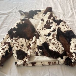 KYOYO cow print, teddy sweater